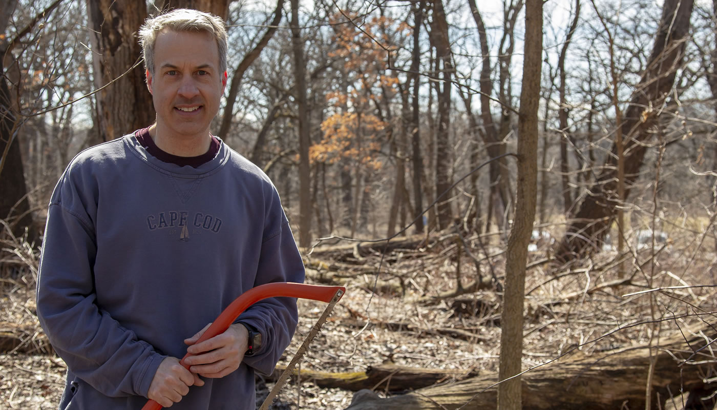 Zoltan Karacsony outside at a volunteer workday