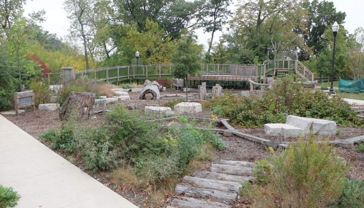 A nature play area at Dan Ryan Woods.